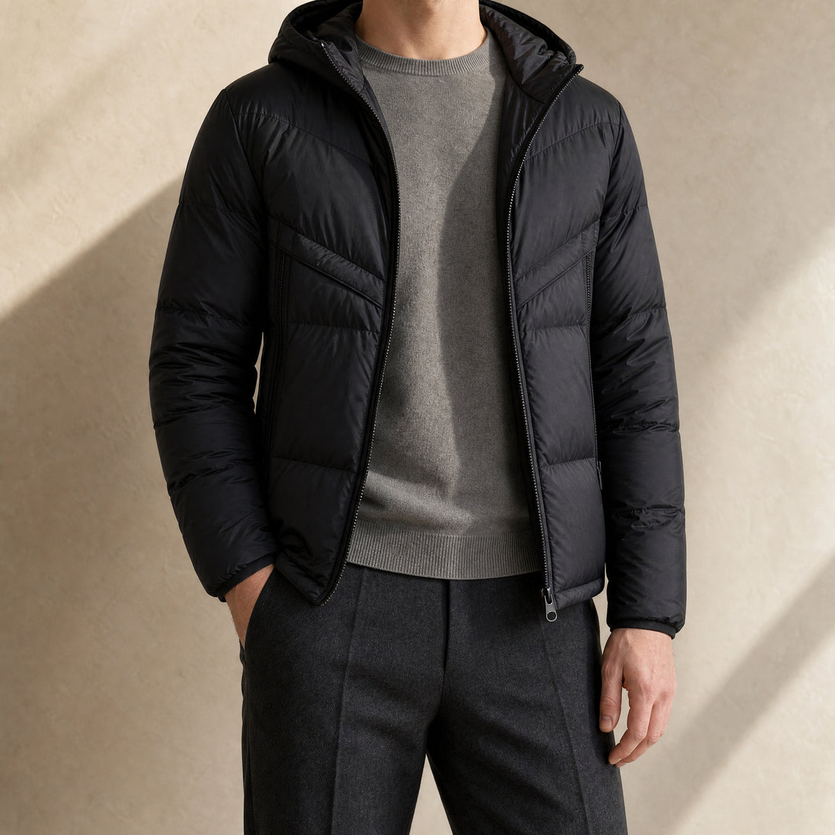 Holt Hooded Puffer Jacket in Black