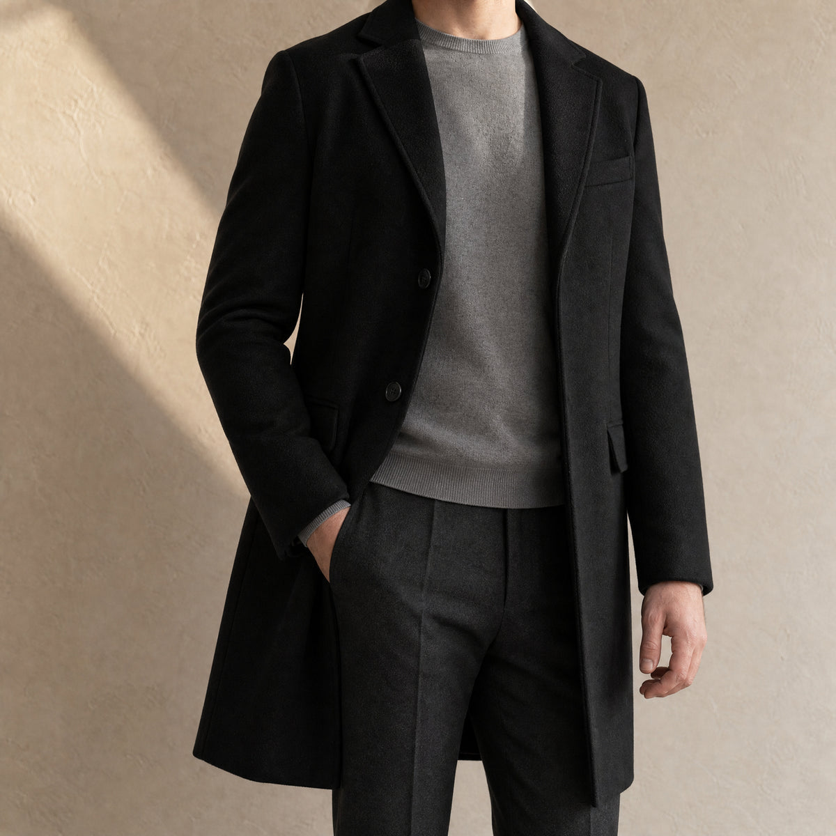 Vine Single-Breasted Overcoat in Black
